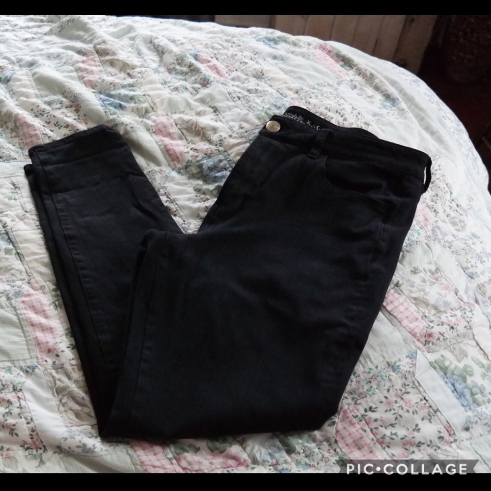 Sz 14 hi-rise AEO black jeggings #001